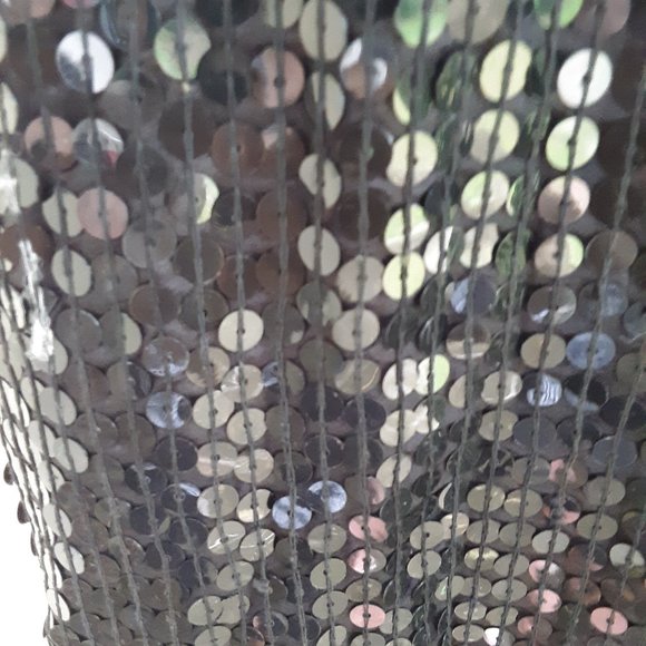 HUGE SALE Beautiful Shimmer Sequin top Sz M - Picture 5 of 9